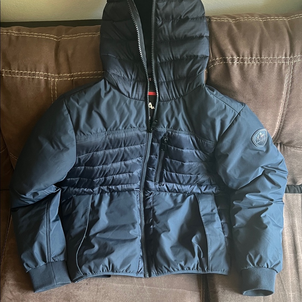Medium size blue Puffer Jacket